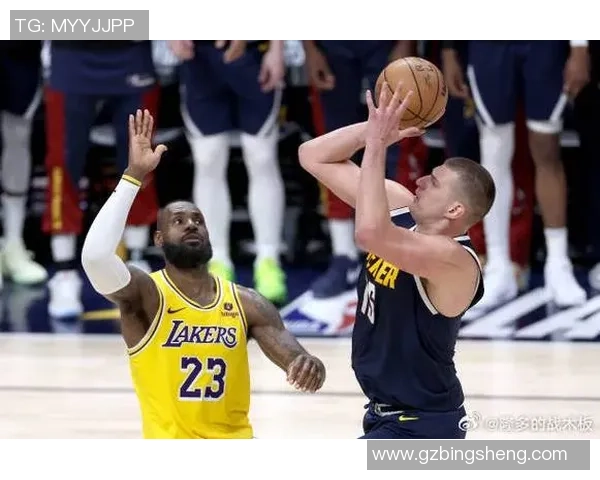 湖人对掘金的精彩对决杨毅深度解析比赛背后的战术与球员表现